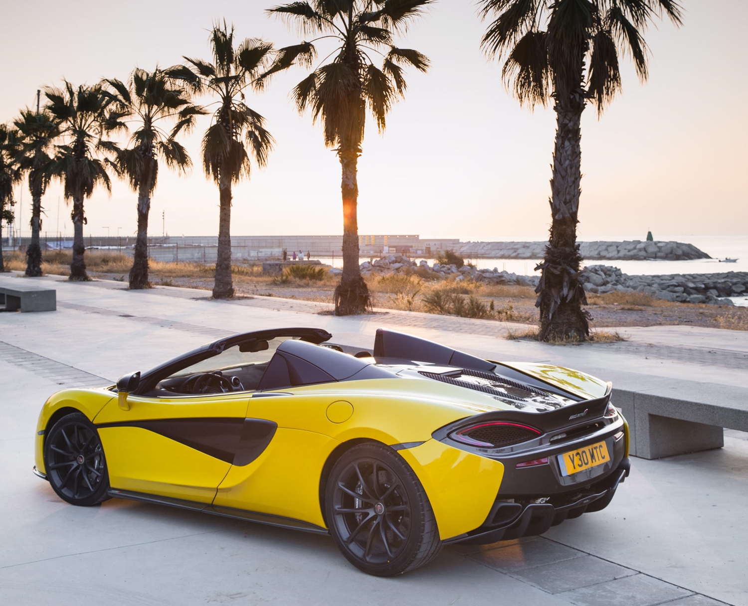 171017McLaren_570S_Spider