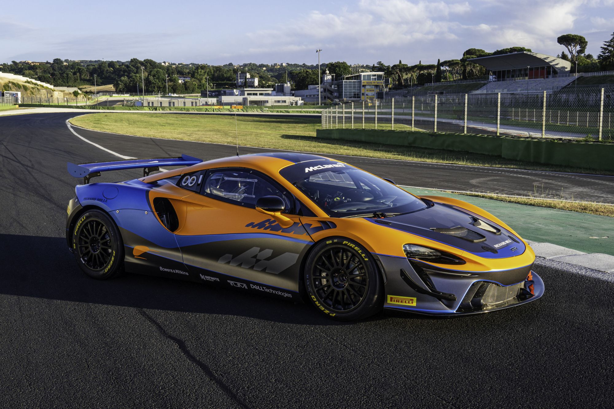 McLaren_Artura_GT4