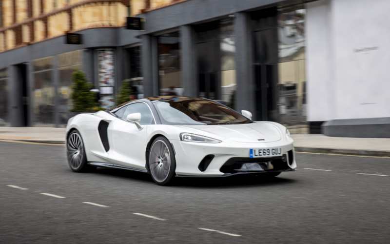McLaren GT